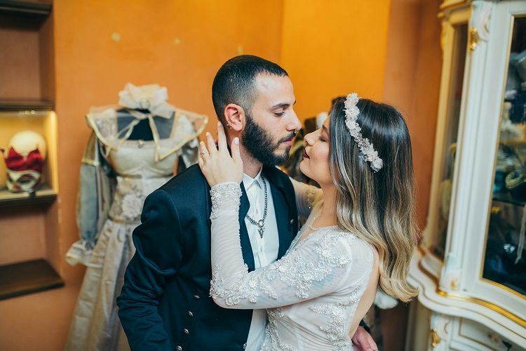 גולגולות ופרחים: חתונת הקונספט הכי מגניבה שראיתם 17