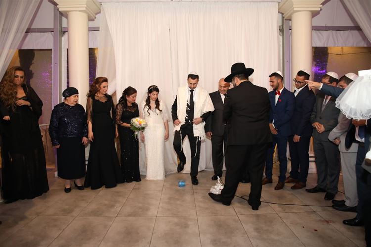 נתב"ג? לונדון? אירלנד? הצעת נישואין מסביב לעולם 12