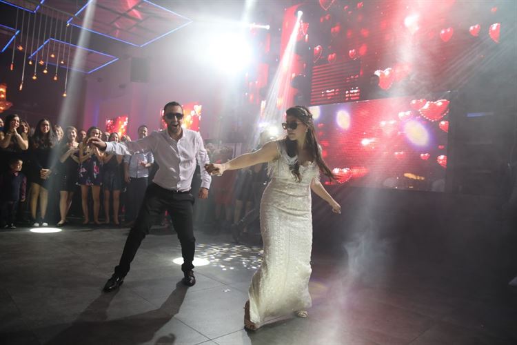 נתב"ג? לונדון? אירלנד? הצעת נישואין מסביב לעולם 13