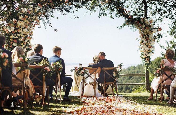 צפו: הכלות העולמיות לובשות קוטור כחול-לבן 10