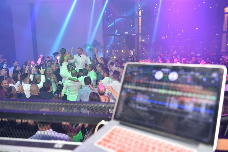 הכלה המחויכת שתפתח לכם את היום בכיף 13