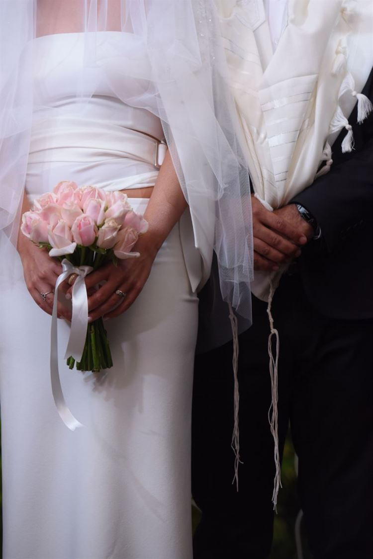 הכלה המחויכת שתפתח לכם את היום בכיף 7