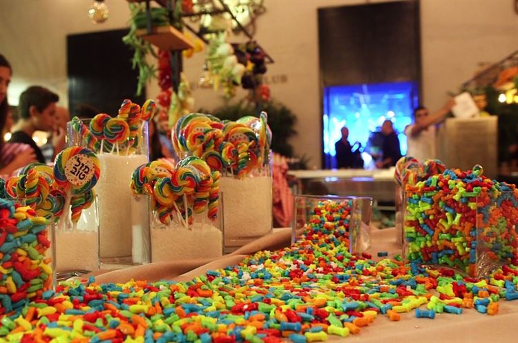 צפו: כשאולם האירועים הופך ליער טרופי 17