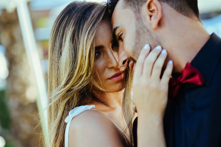 רגע לפני החופה: תמונות זוגיות מרהיבות באיטליה 11