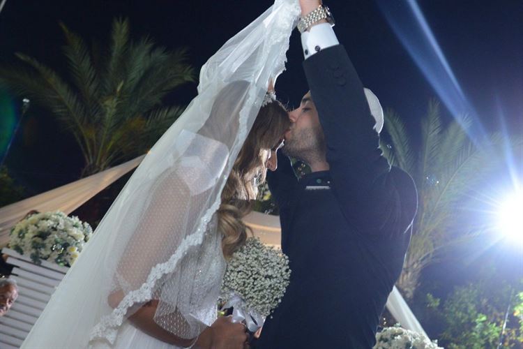 סיפור אהבה שהתחיל מקצוות שונים 23