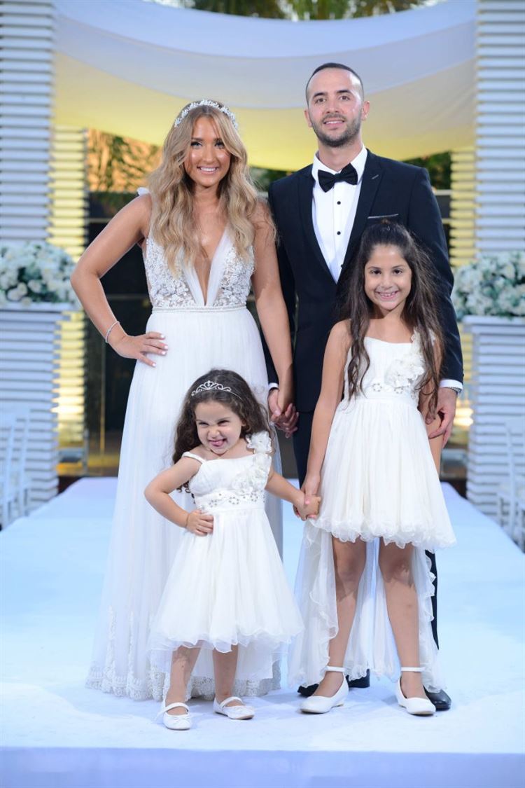 סיפור אהבה שהתחיל מקצוות שונים 16