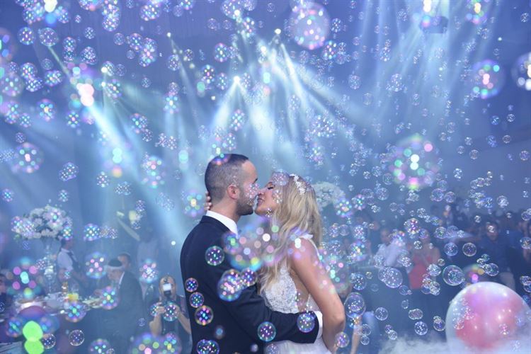 סיפור אהבה שהתחיל מקצוות שונים 29