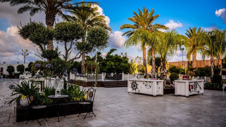 לפני שהעונה החמה נגמרת: חתונה בדקה ה-90 5