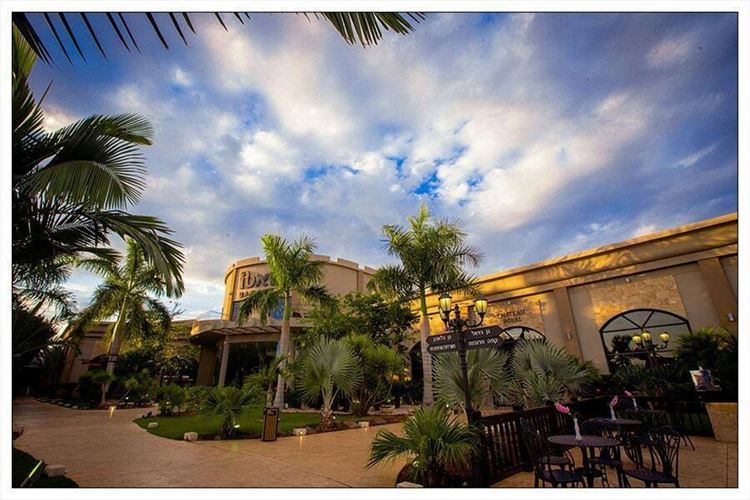 לפני שהעונה החמה נגמרת: חתונה בדקה ה-90 10