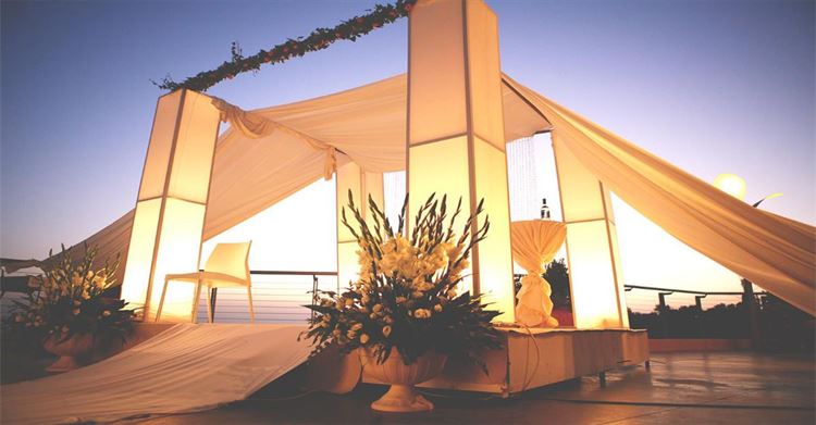 לפני שהעונה החמה נגמרת: חתונה בדקה ה-90 12