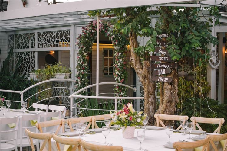 לפני שהעונה החמה נגמרת: חתונה בדקה ה-90 8