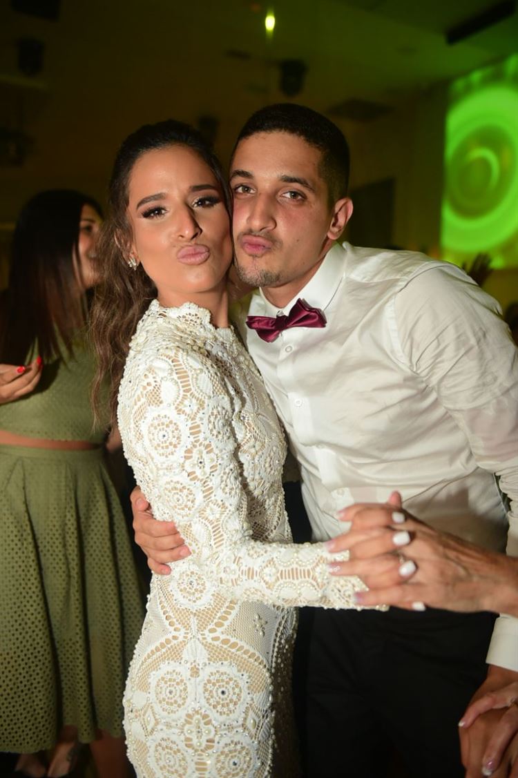 מה הפך את החתונה הבאה לנושא חם לשיחה? 20