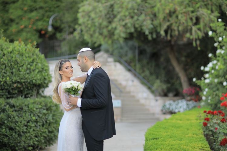 התגבר על הביישנות וכבש את ליבה של כלתו 3