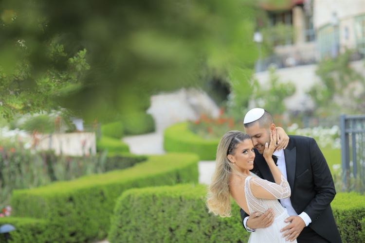 התגבר על הביישנות וכבש את ליבה של כלתו 7