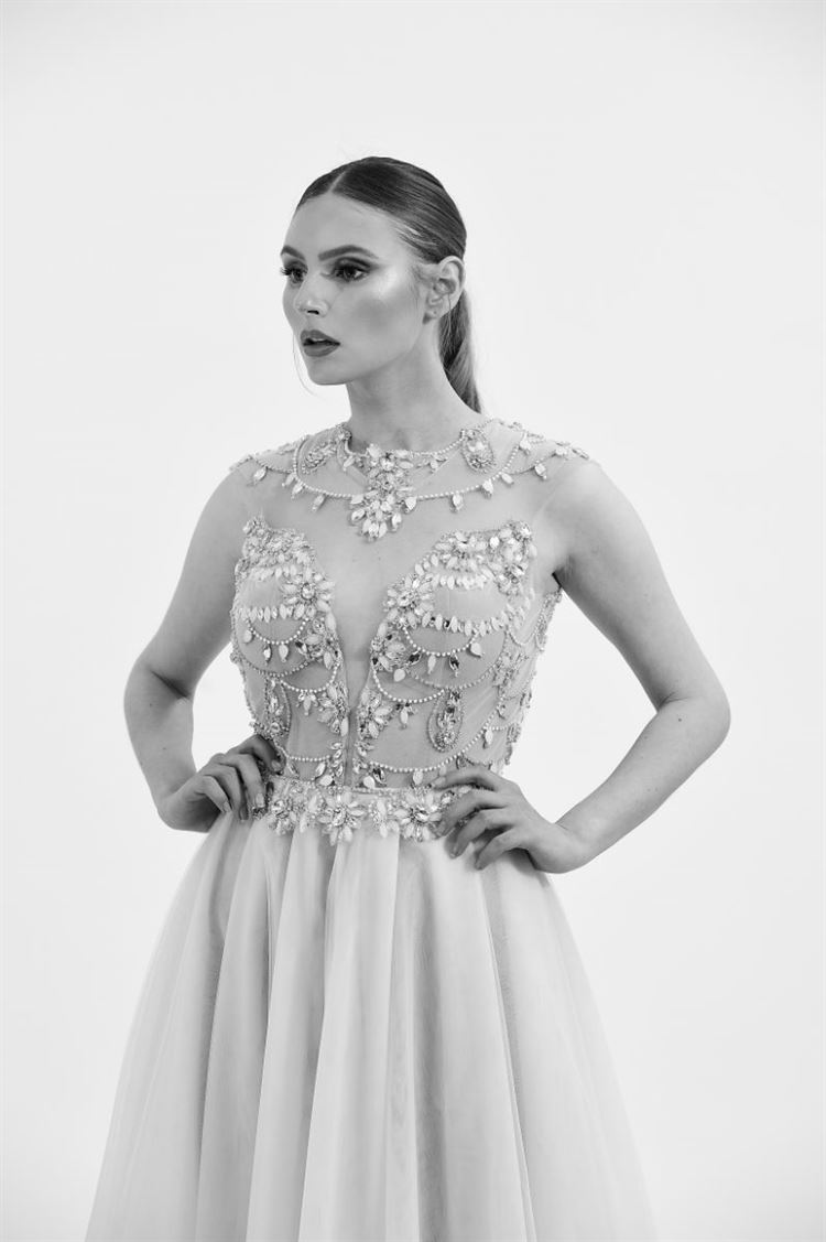 קלאסי, נקי ולא מתאמץ: אמורה מפתיעה 11