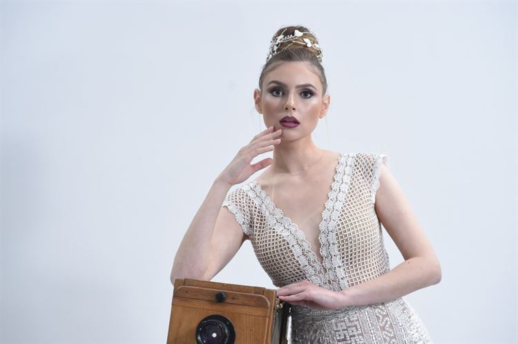 קלאסי, נקי ולא מתאמץ: אמורה מפתיעה 13