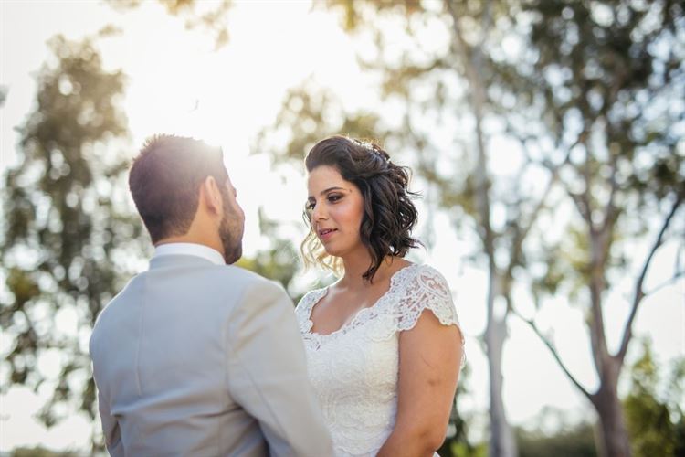 הפכים נמשכים: הצעת נישואין מפתיעה 12