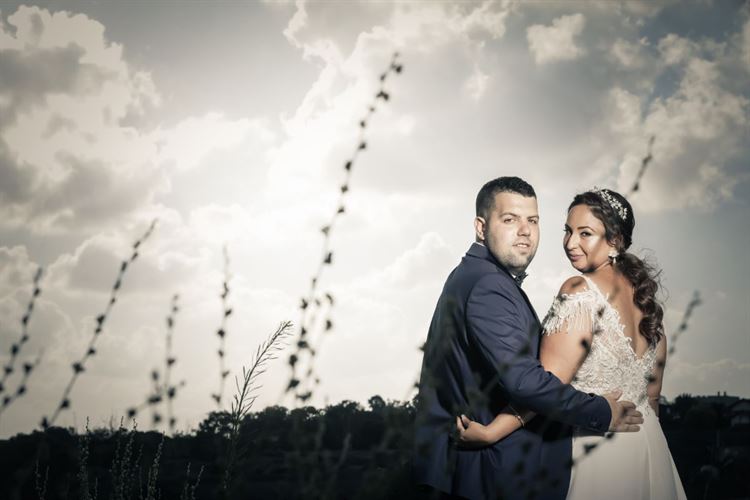 באה לסליחות ויצאה עם טבעת 9