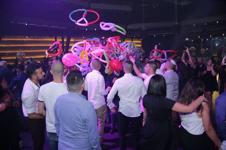 באה לסליחות ויצאה עם טבעת 26