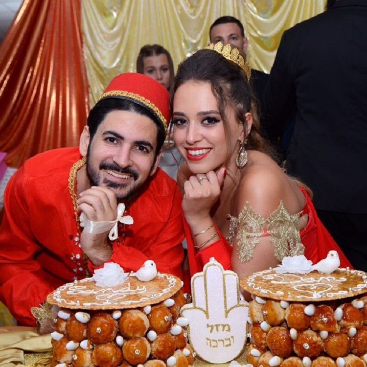 מה שהתחיל במעלית נגמר בחתונה 8