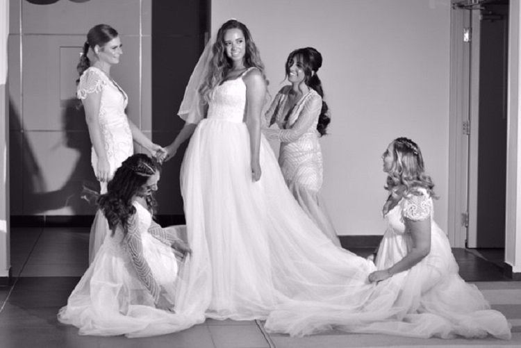 מה שהתחיל במעלית נגמר בחתונה 13