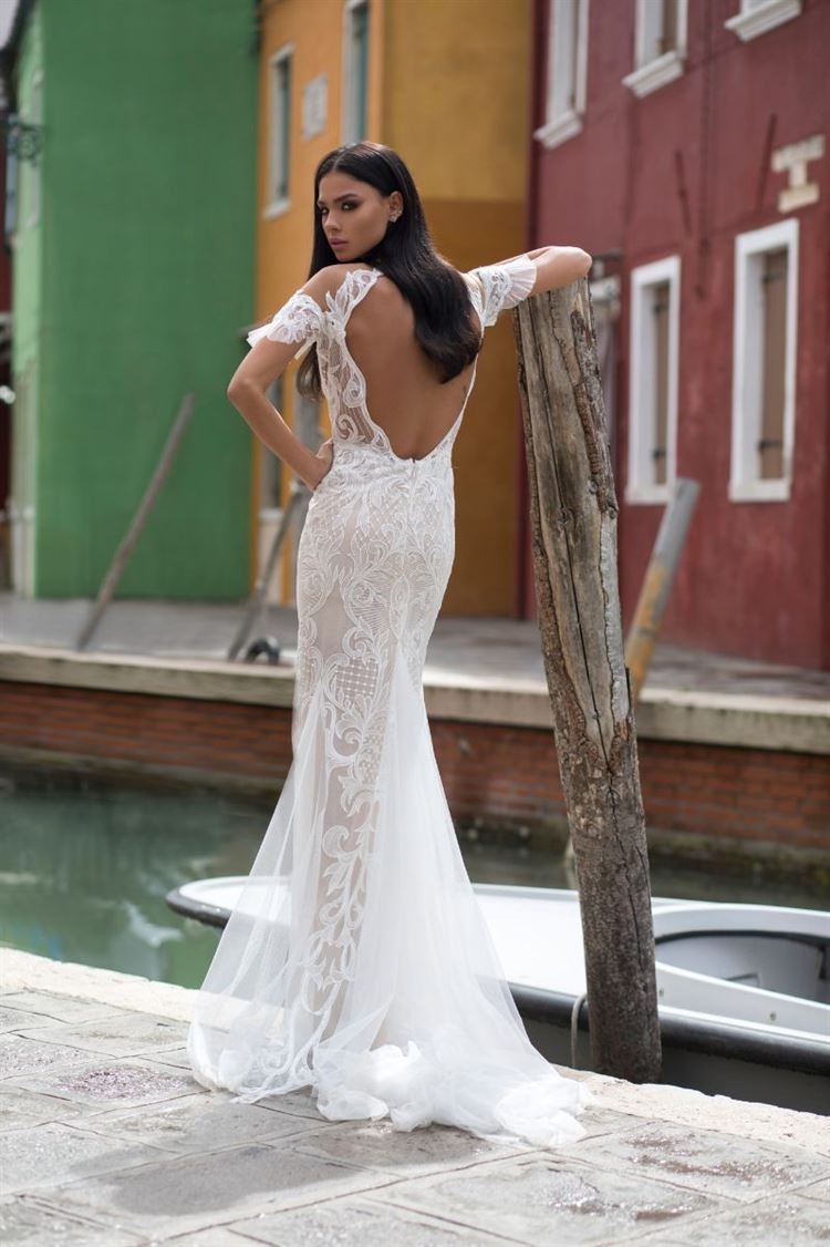 הדייג, הצעיף ורוסלנה רודינה: הקטלוג שיסעיר אתכם 10