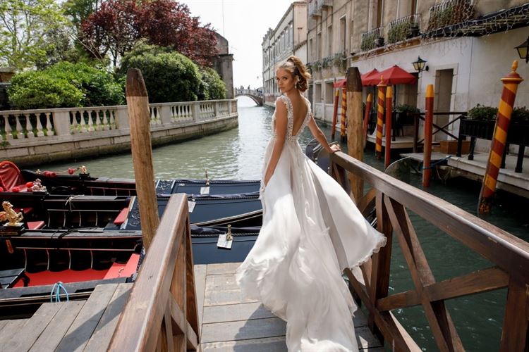 לא עוצרת: ג'ולי וינו מצטרפת לנבחרת הכוכבים בניו-יורק 9