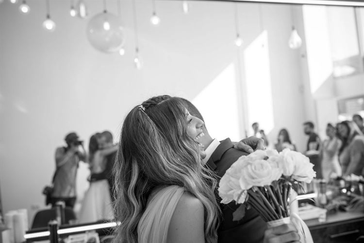 החתן והכלה שמתראים רק פעם בשבוע 7