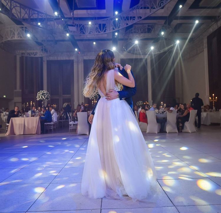 החתן והכלה שמתראים רק פעם בשבוע 18