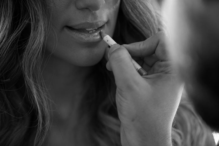 החתן והכלה שמתראים רק פעם בשבוע 2