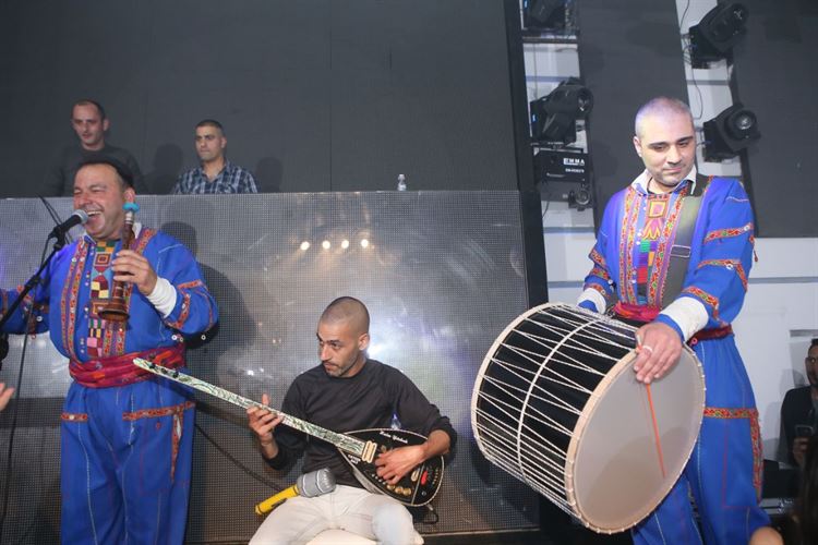 הכל נשאר במשפחה: חתונה אחת, שני זוגות 21