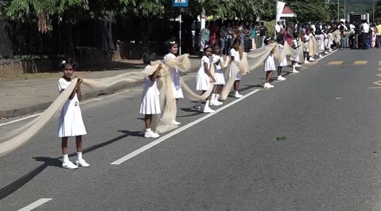 ניסתה לשבור שיא בחתונתה והסתבכה 3