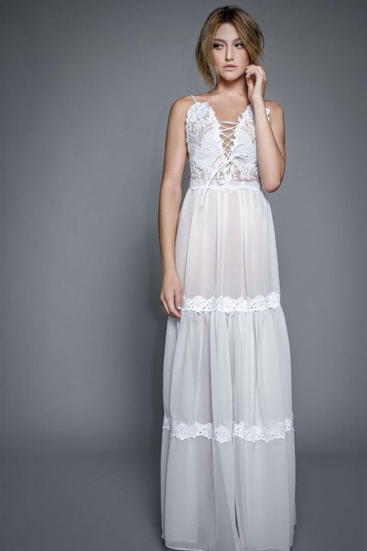 צעירה ומעוררת השראה: קולקצית הביכורים של נועה אמויאל 17