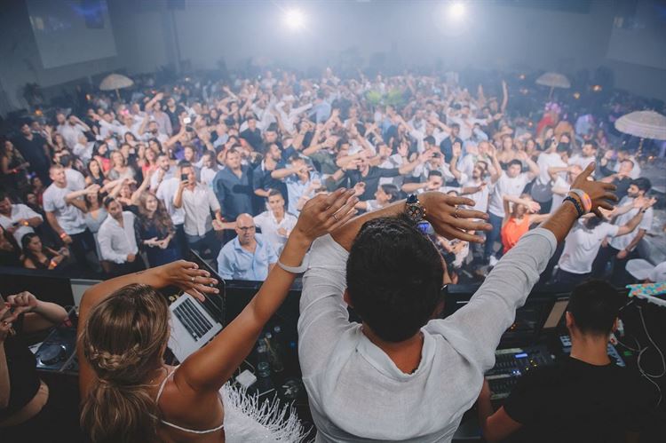 הבלוגרית שרמזה: רוני שינקמן השיגה את הטבעת 28