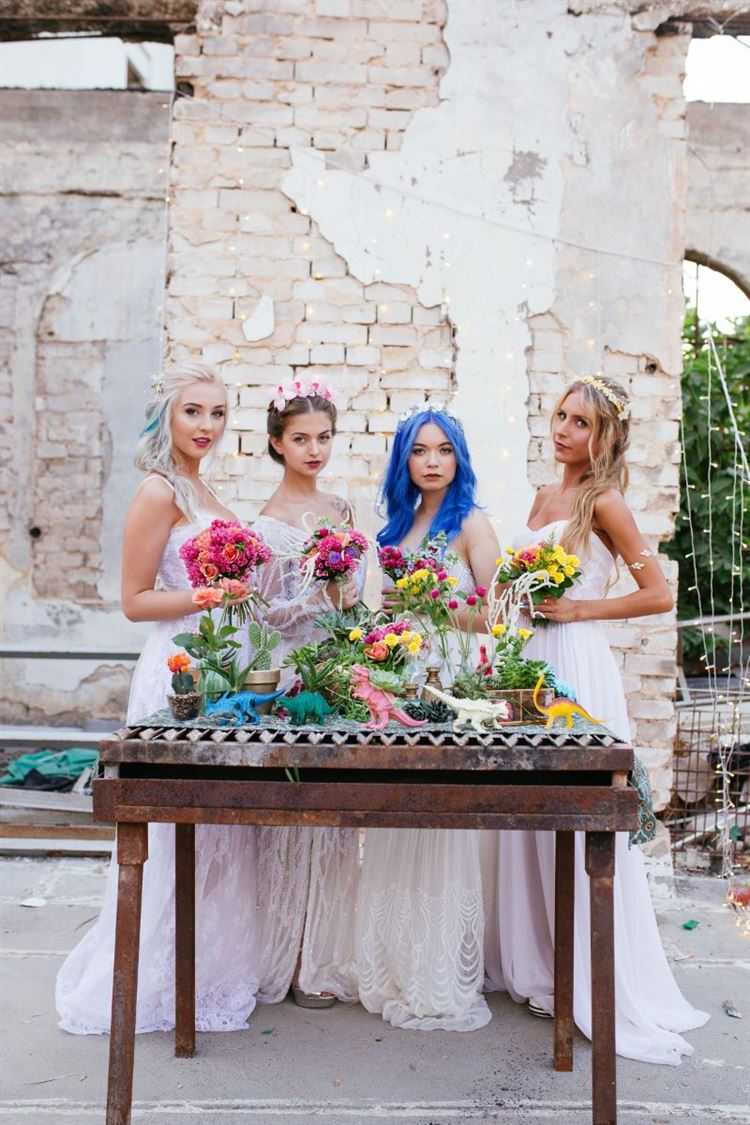 צובעים את סוכות: נואלי צבעונית מתמיד 23