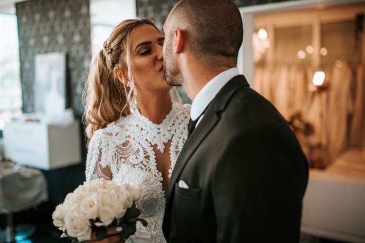 הכלה שחשדה: הצעת הנישואין שכמעט השתבשה 5