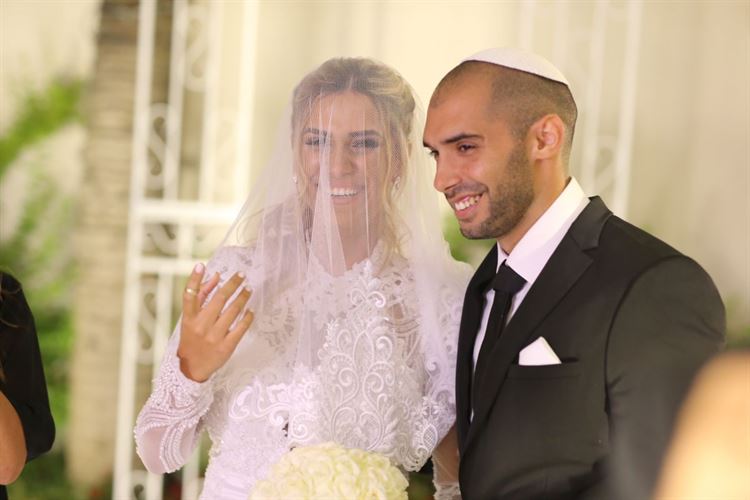 הכלה שחשדה: הצעת הנישואין שכמעט השתבשה 17