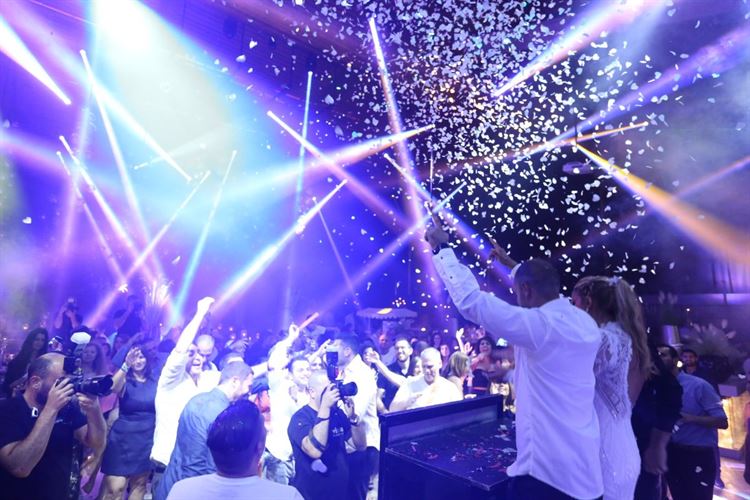 הכלה שחשדה: הצעת הנישואין שכמעט השתבשה 24