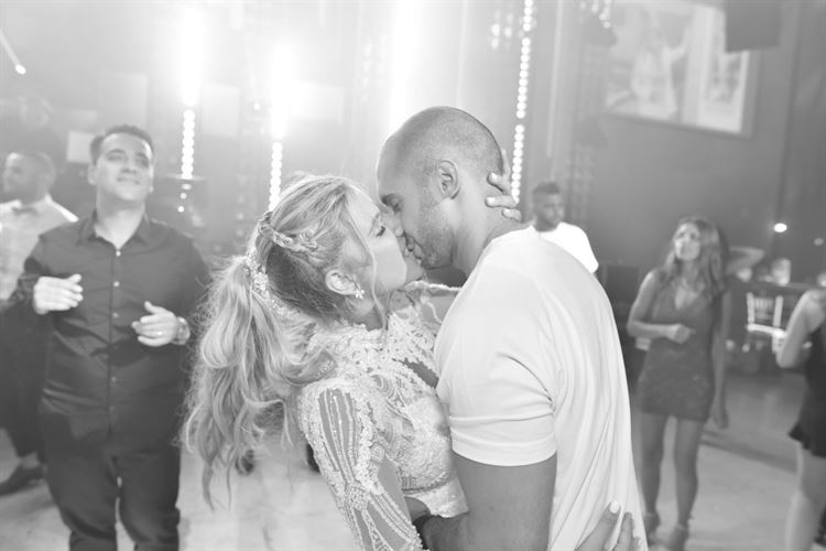 הכלה שחשדה: הצעת הנישואין שכמעט השתבשה 27