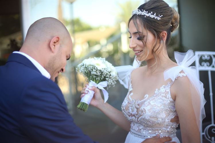 התמונה בפייסבוק, הפנצ'ר בגלגל והצעת הנישואים 7