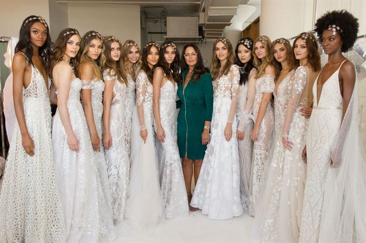 מאחורי הקלעים: הצצה לוהטת לתצוגה של ברטה 33