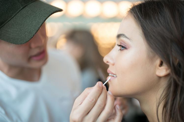 מאחורי הקלעים: הצצה לוהטת לתצוגה של ברטה 2