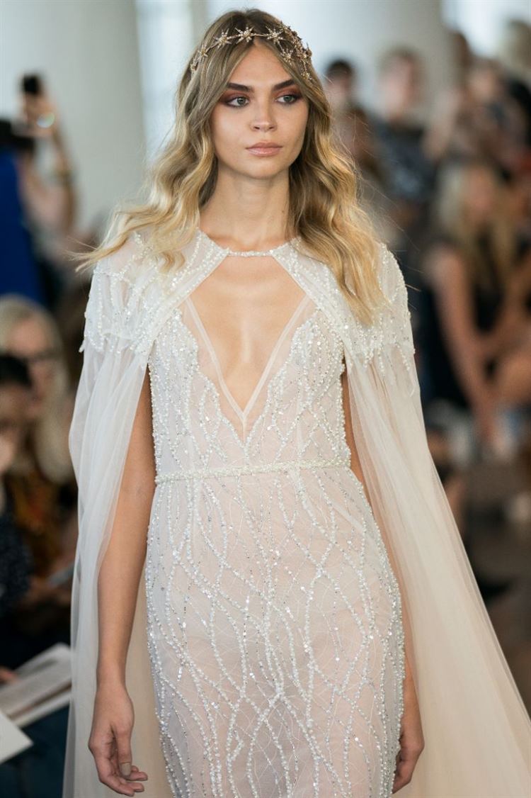 מאחורי הקלעים: הצצה לוהטת לתצוגה של ברטה 12