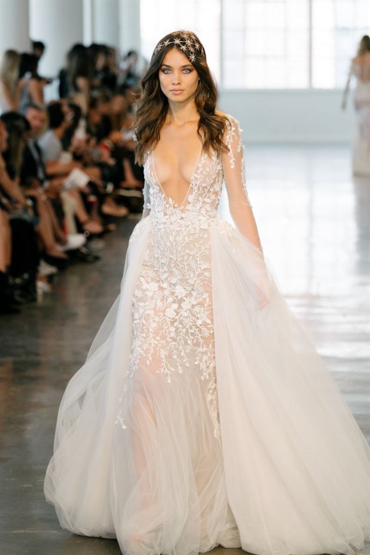 מאחורי הקלעים: הצצה לוהטת לתצוגה של ברטה 26