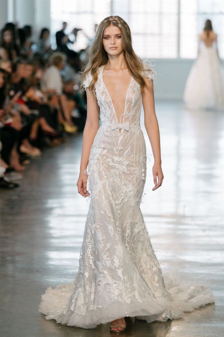 מאחורי הקלעים: הצצה לוהטת לתצוגה של ברטה 31