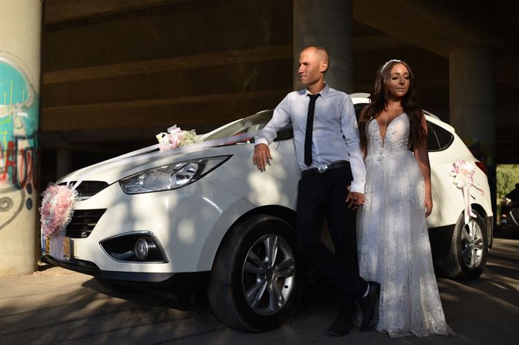 מתגעגעים לים? קבלו חתונה בקונספט קייצי ומטריף 8