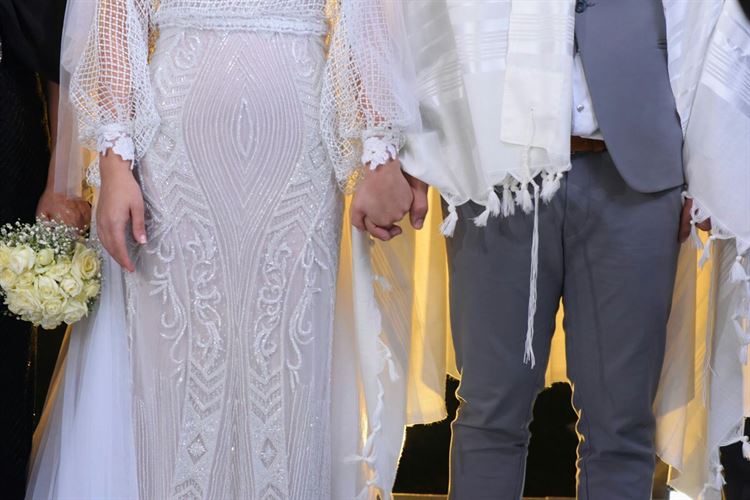 כל הסימנים הראו אחרת: הכלה שטעתה בנבואה 18