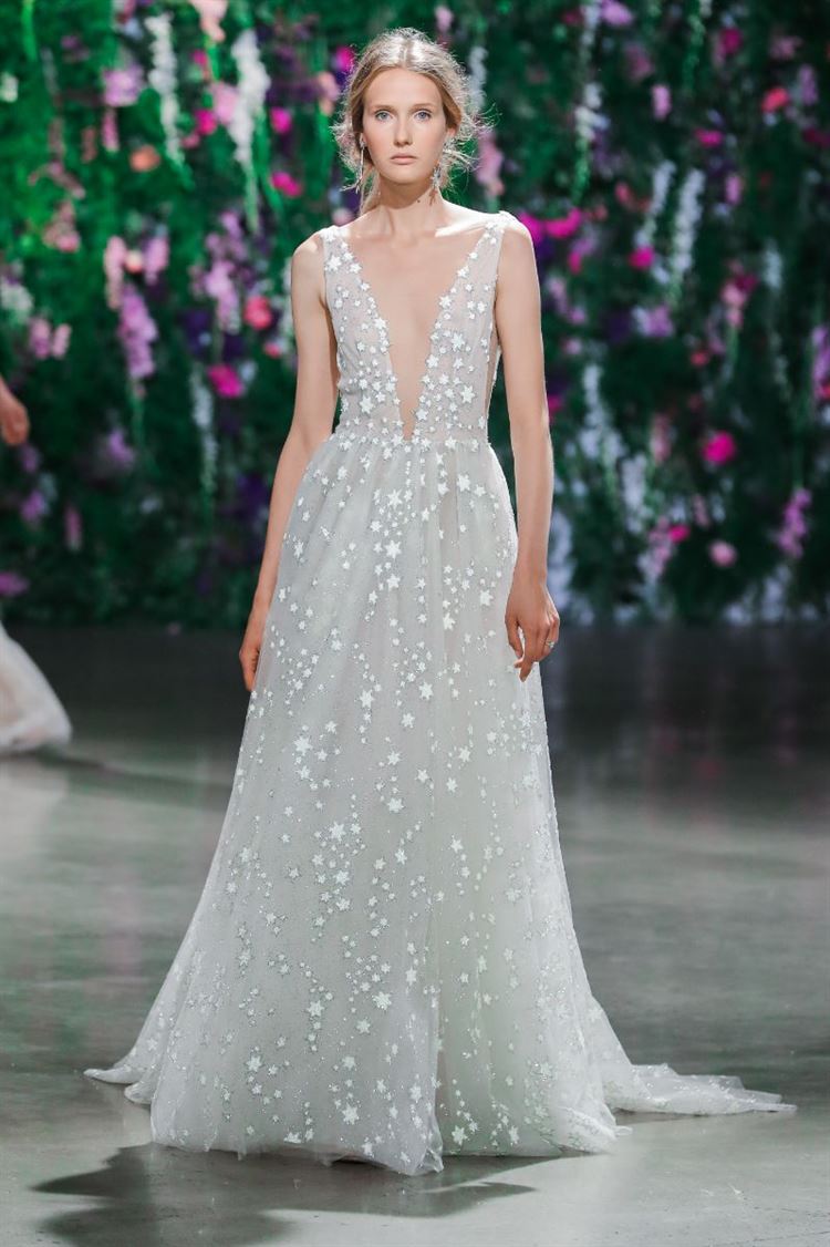 מעוררת את כל החושים: גליה להב בקולקציה חדשה 19