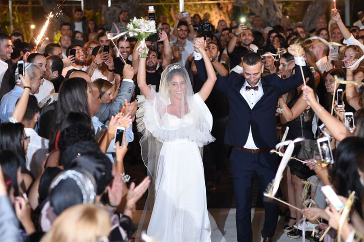 סיפור ההיכרות הכי מטורף שהכרתם 14