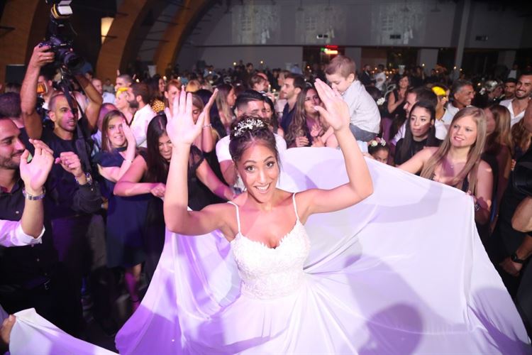 סיפור ההיכרות הכי מטורף שהכרתם 23